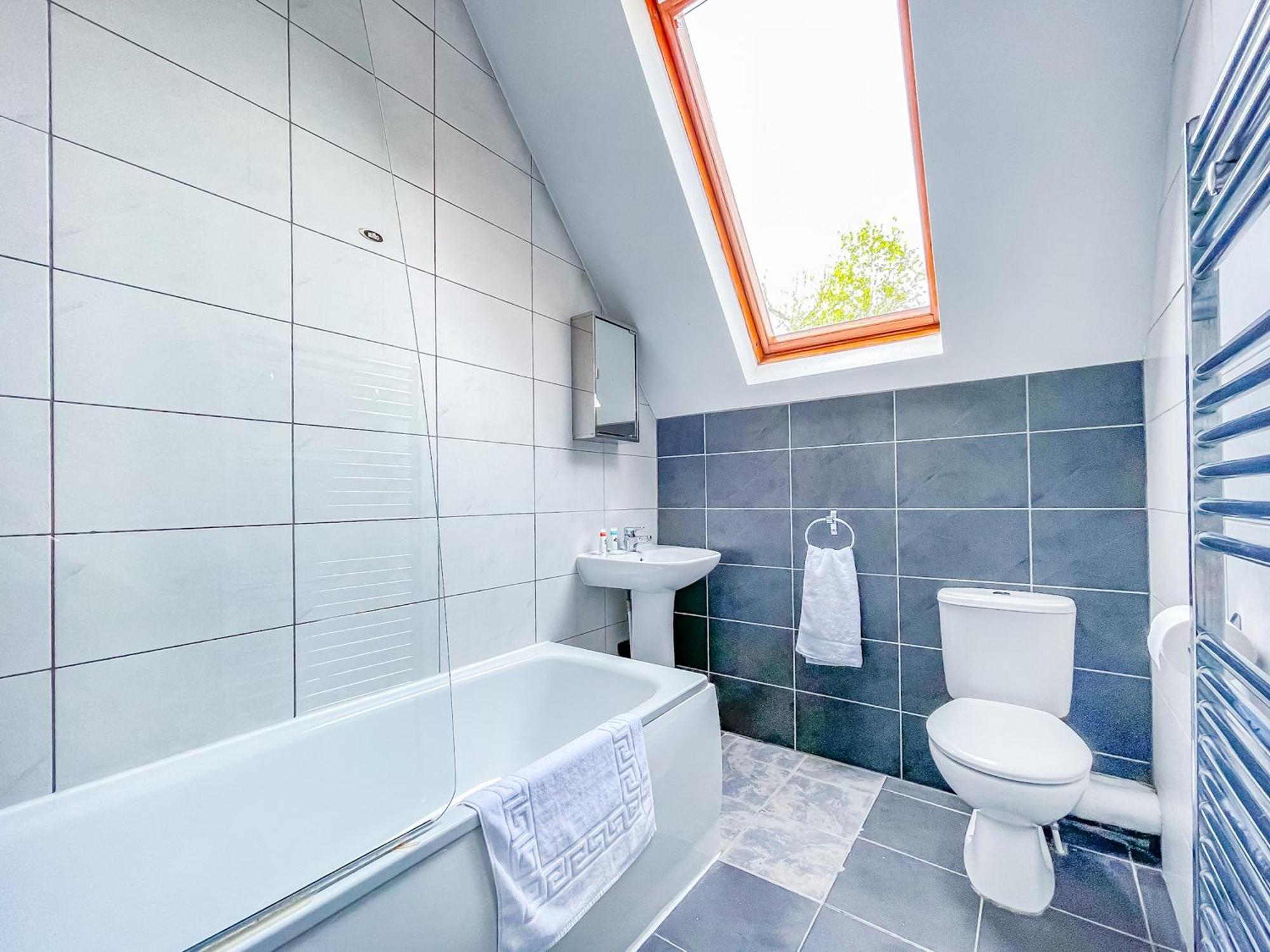 *Rf9Bc* For Your Most Relaxed & Cosy Stay + Free Parking + Free Fast Wifi * 利兹 外观 照片